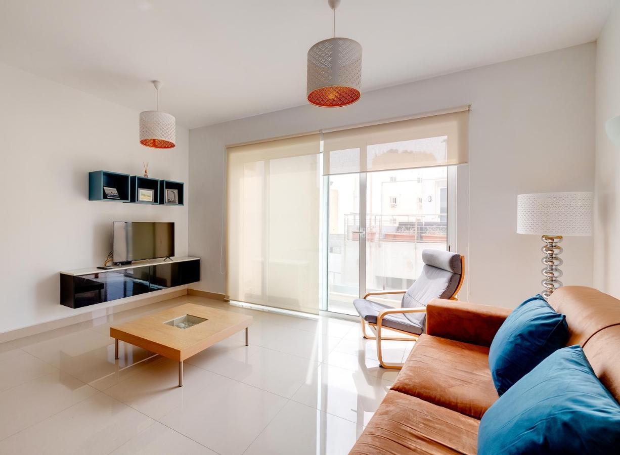 Apartamento Prime Location With Side Seaviews *