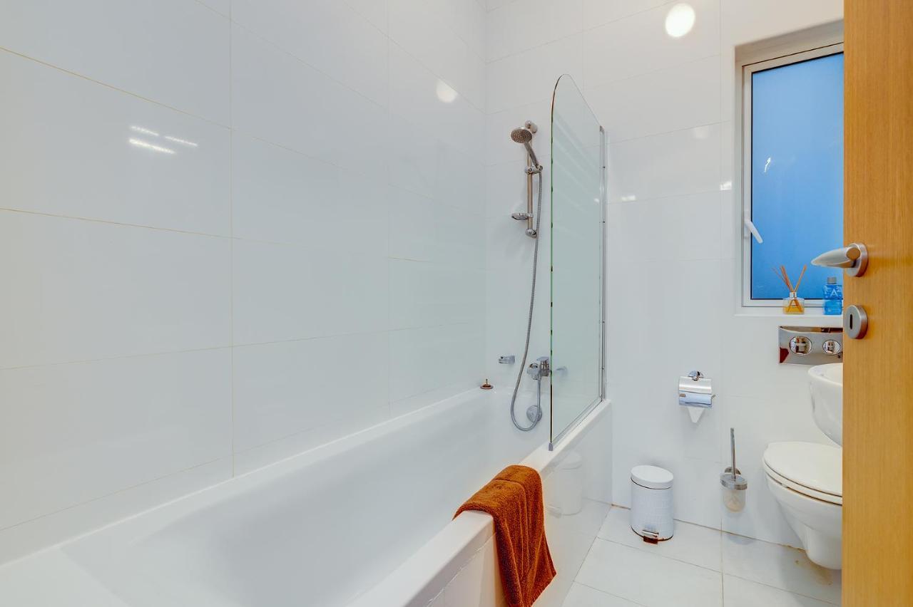 Apartamento Prime Location With Side Seaviews *