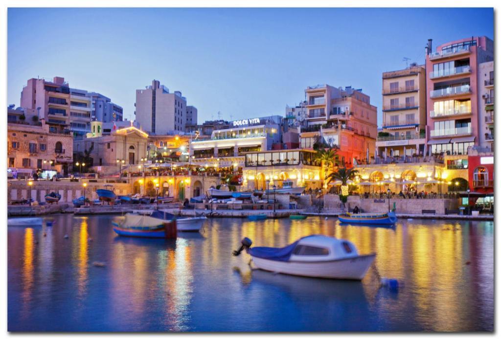 Prime Location With Side Seaviews Apartamento