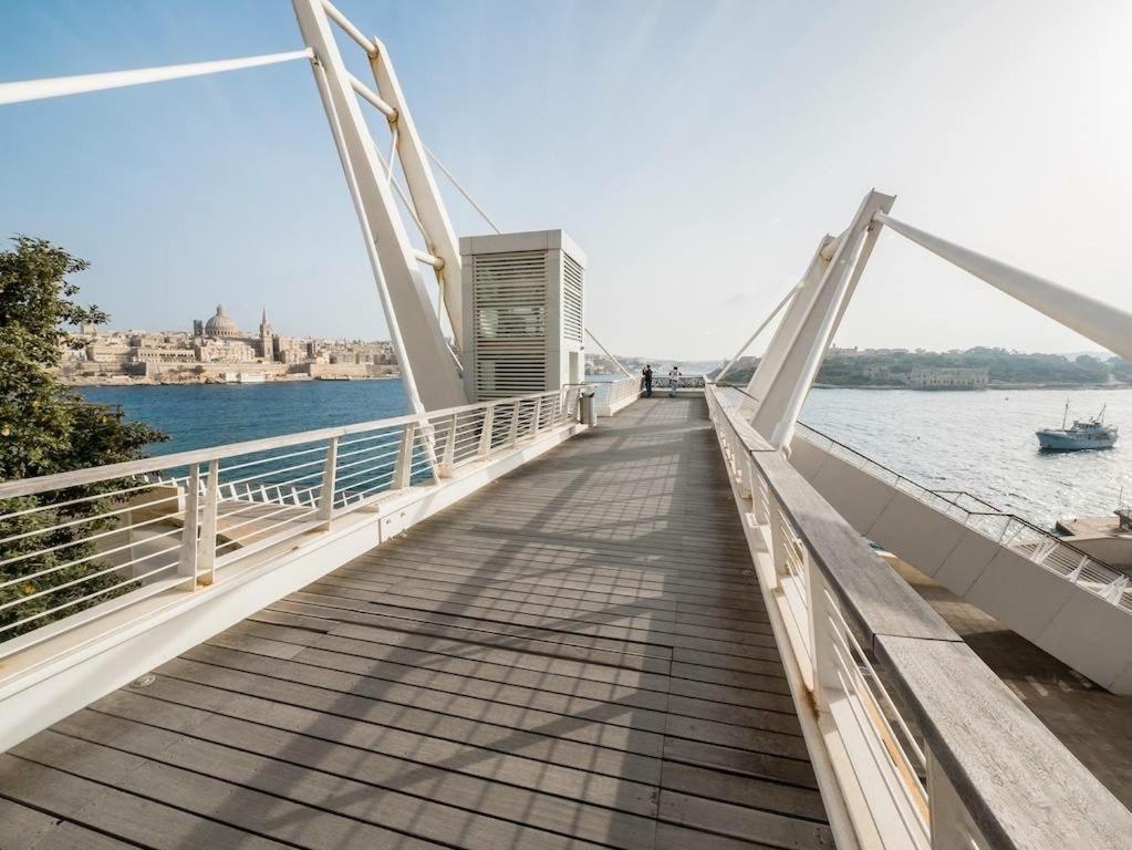 Prime Location With Side Seaviews Sliema
