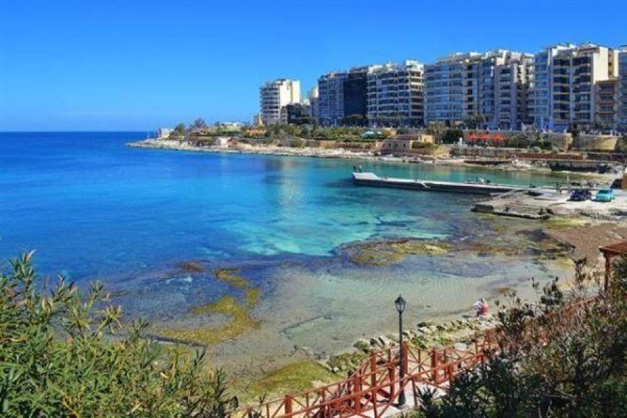 Prime Location With Side Seaviews * Sliema